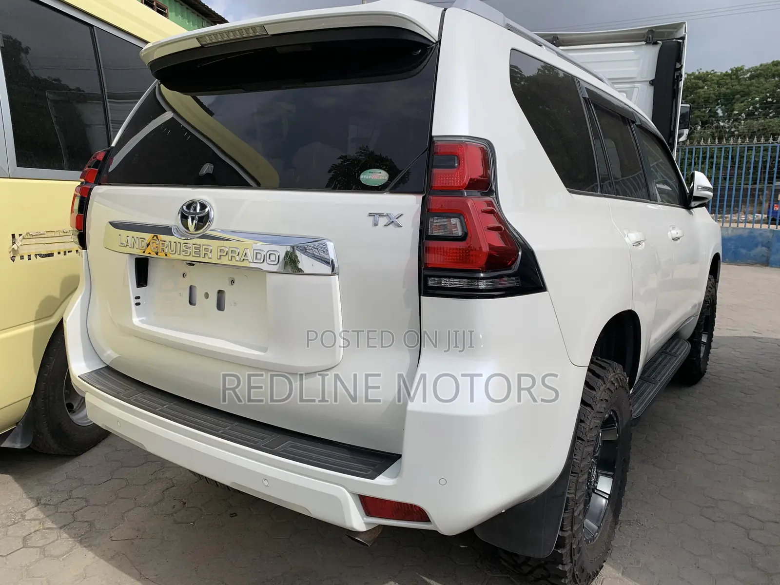 Toyota Land Cruiser Prado 2.8 2018 White