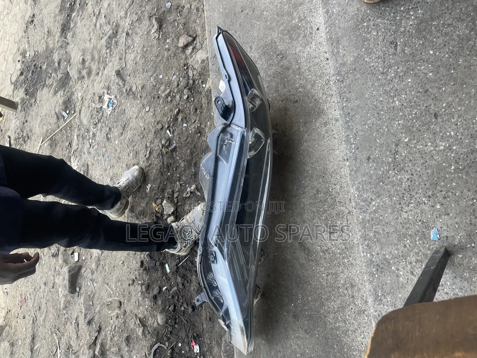 Toyota Harrier Headlight(New Model)