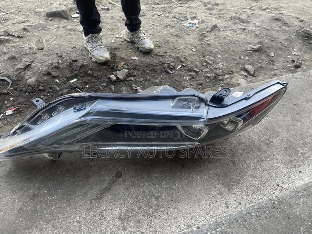 Toyota Harrier Headlight(New Model) - thumbnail 3