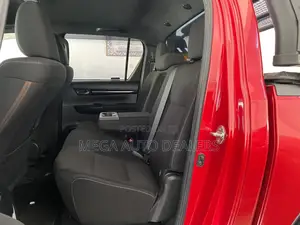 Toyota Hilux 2019 Red