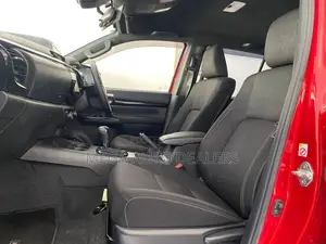 Toyota Hilux 2019 Red