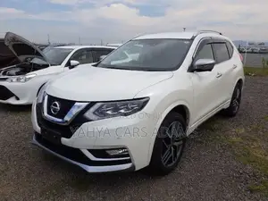 Nissan X-Trail 2.0 Petrol AWD 2018 White
