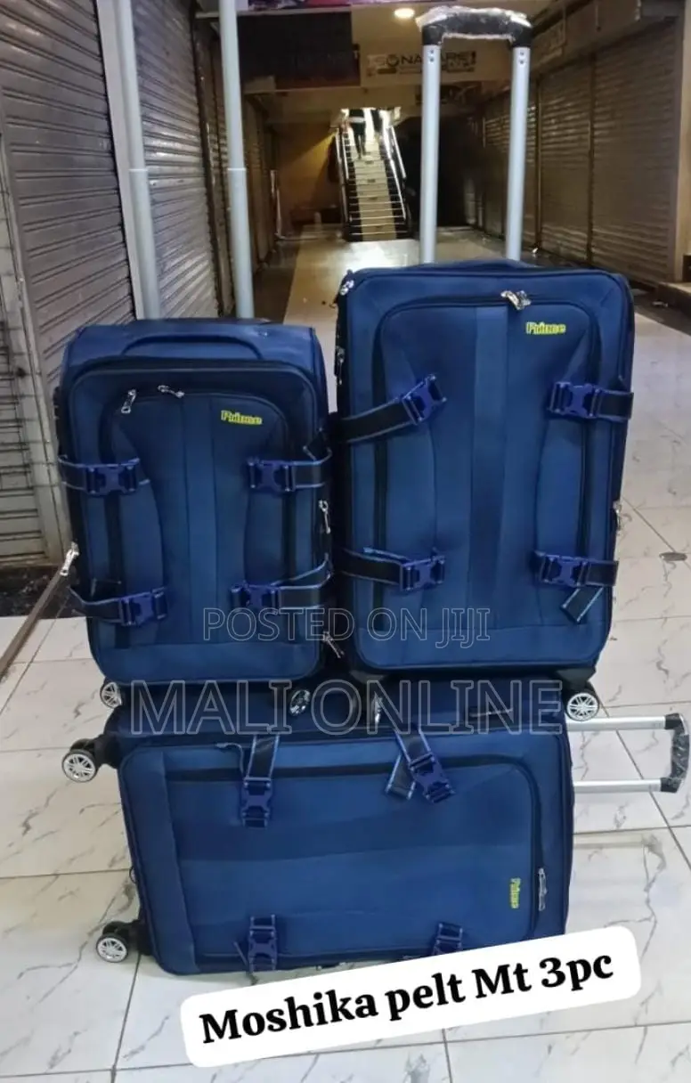 3-Piece Prime Navy Blue Soft-Shell Spinner Luggage Set