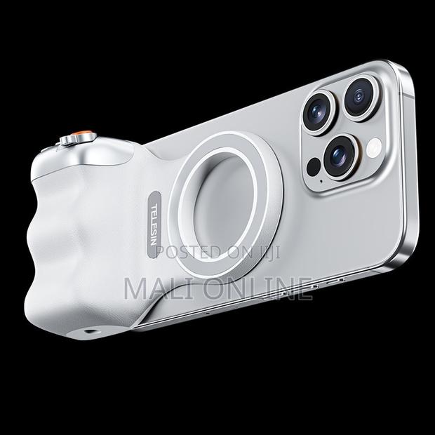 Magnetic Phone Camera Grip With Wireless Shutter - thumbnail 4