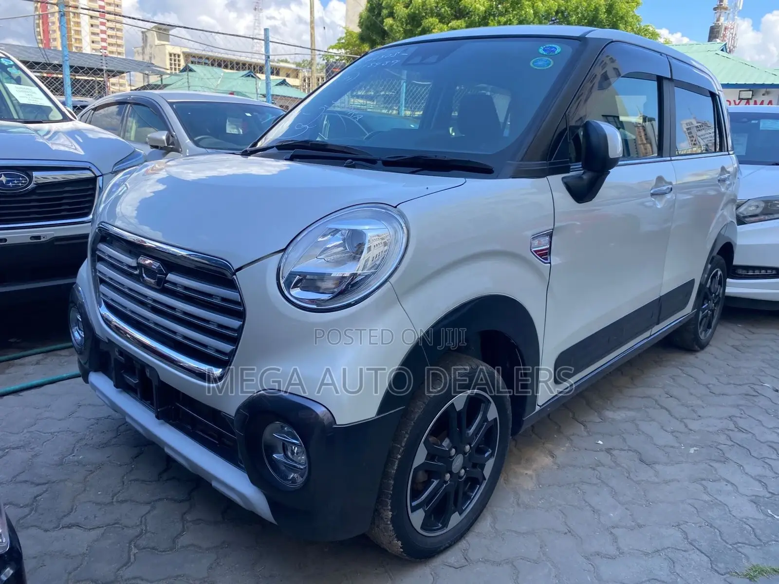 Daihatsu Cast 2018 White