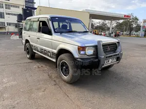 Mitsubishi Pajero 1999 Silver