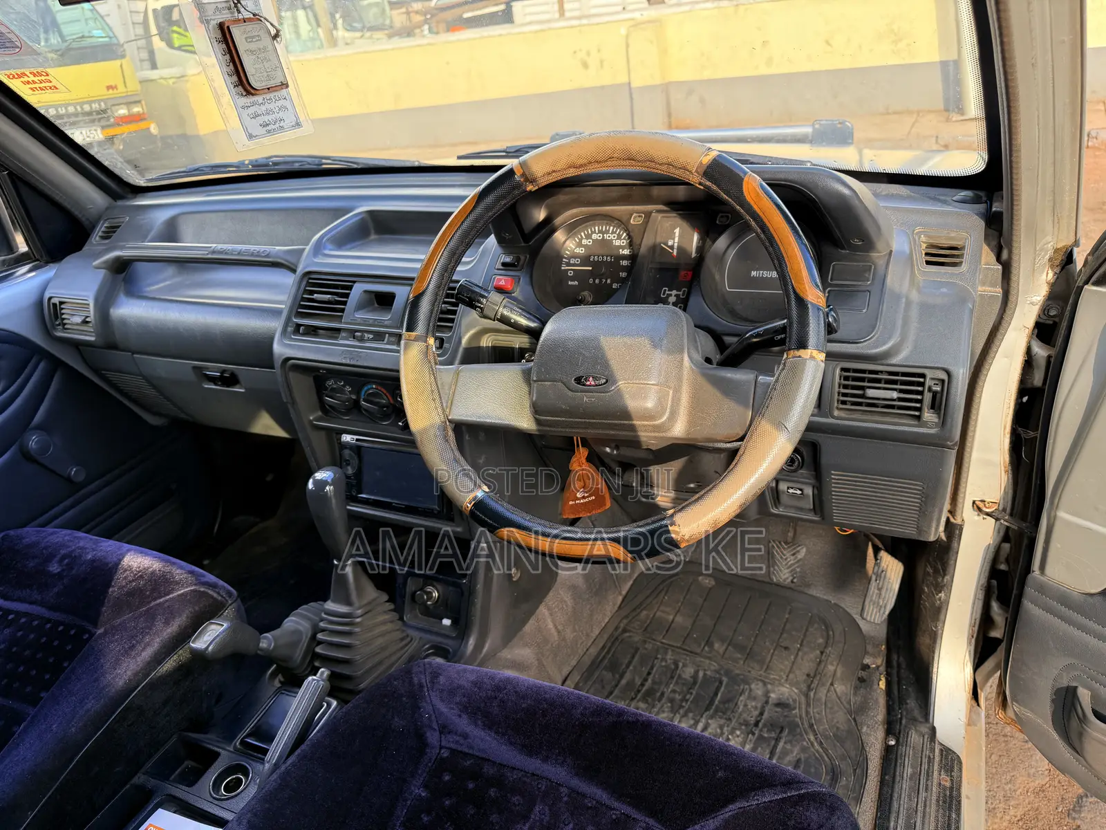 Mitsubishi Pajero 1999 Silver