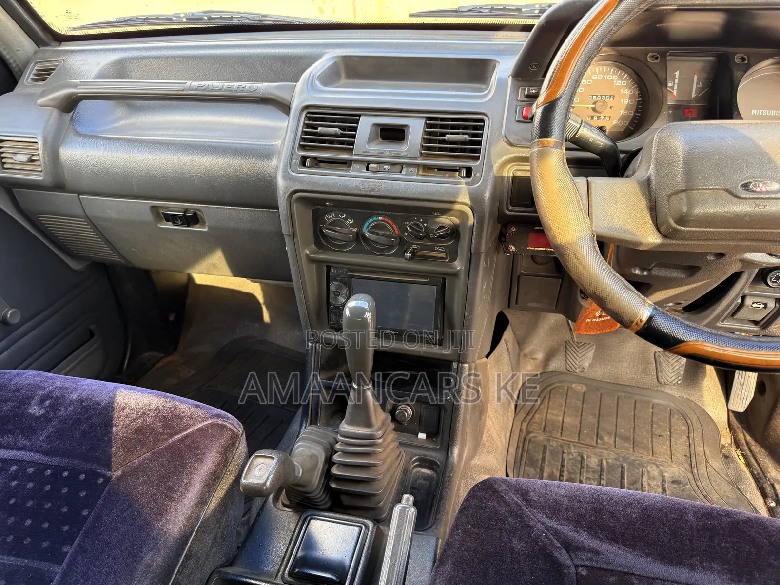 Mitsubishi Pajero 1999 Silver