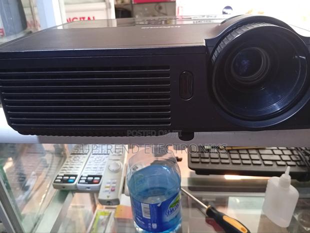 Infocus In112 Projector – Super Bright Super Affordable! - main view