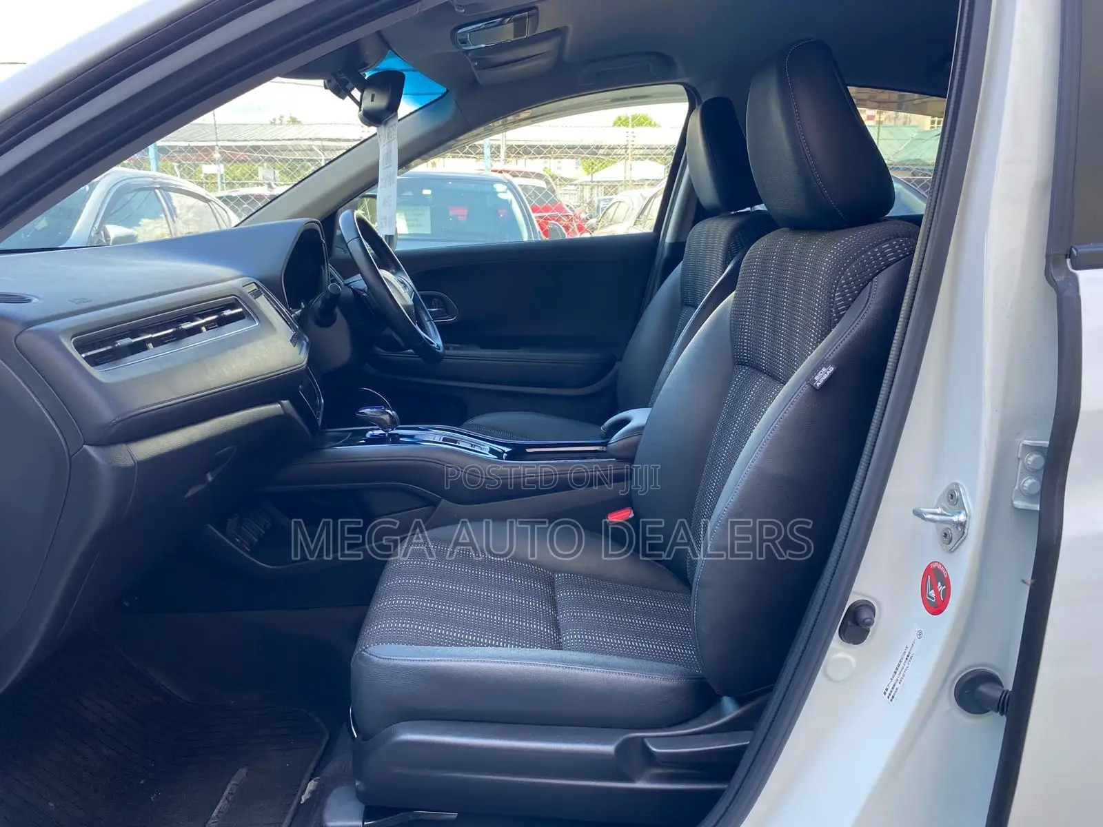 Honda Vezel 2018 White
