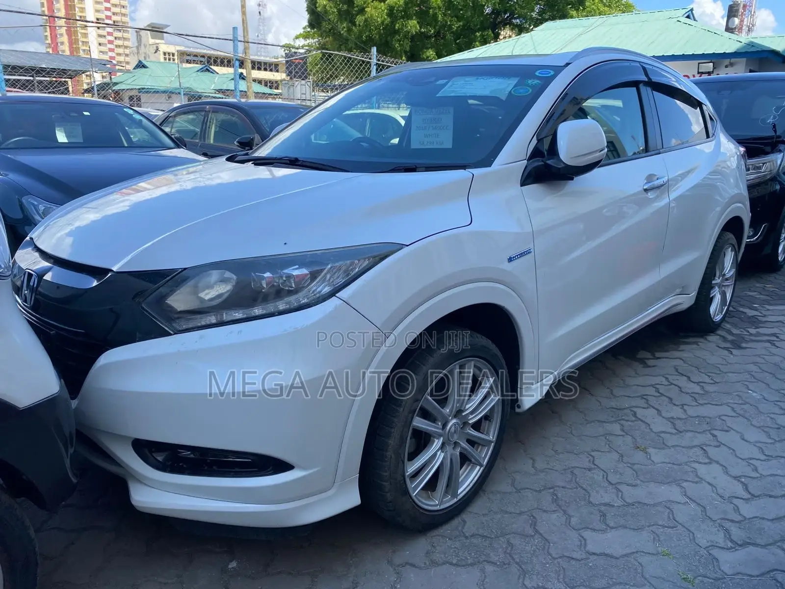 Honda Vezel 2018 White