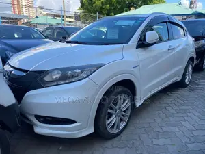 Honda Vezel 2018 White