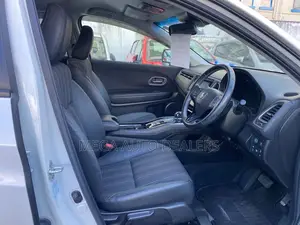 Honda Vezel 2018 White