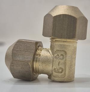 Brass Elbow - main view