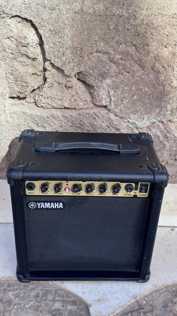 Yamaha Guitar Amp Combo – Ideal for Practice Performance - main view