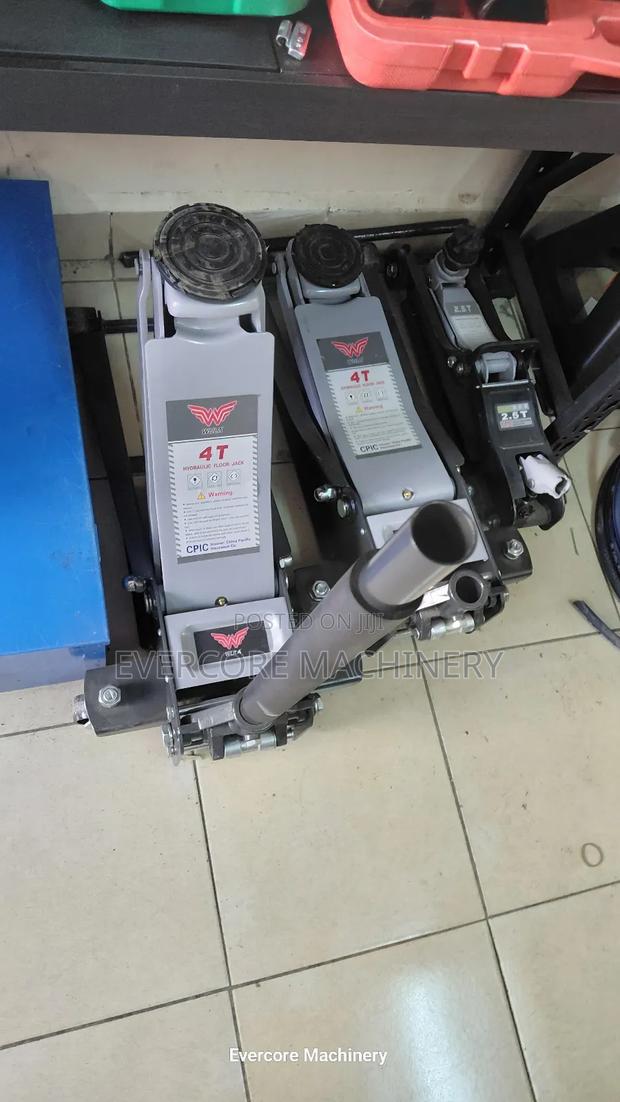 Heavy Duty 4 Tonne Car Lift Jack Machine Best Quality. - thumbnail 3