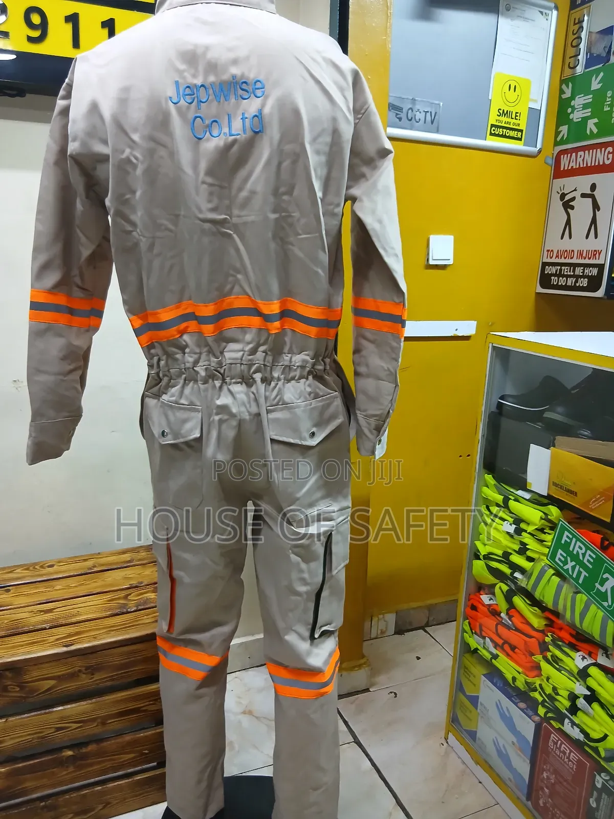 Cargo Pocket Overall Practical Solutions for Carrying Tools