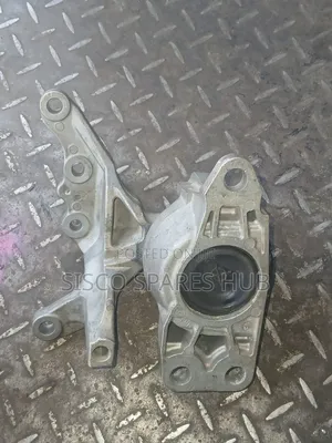 Engine Mounting Xtrail (Nt32)