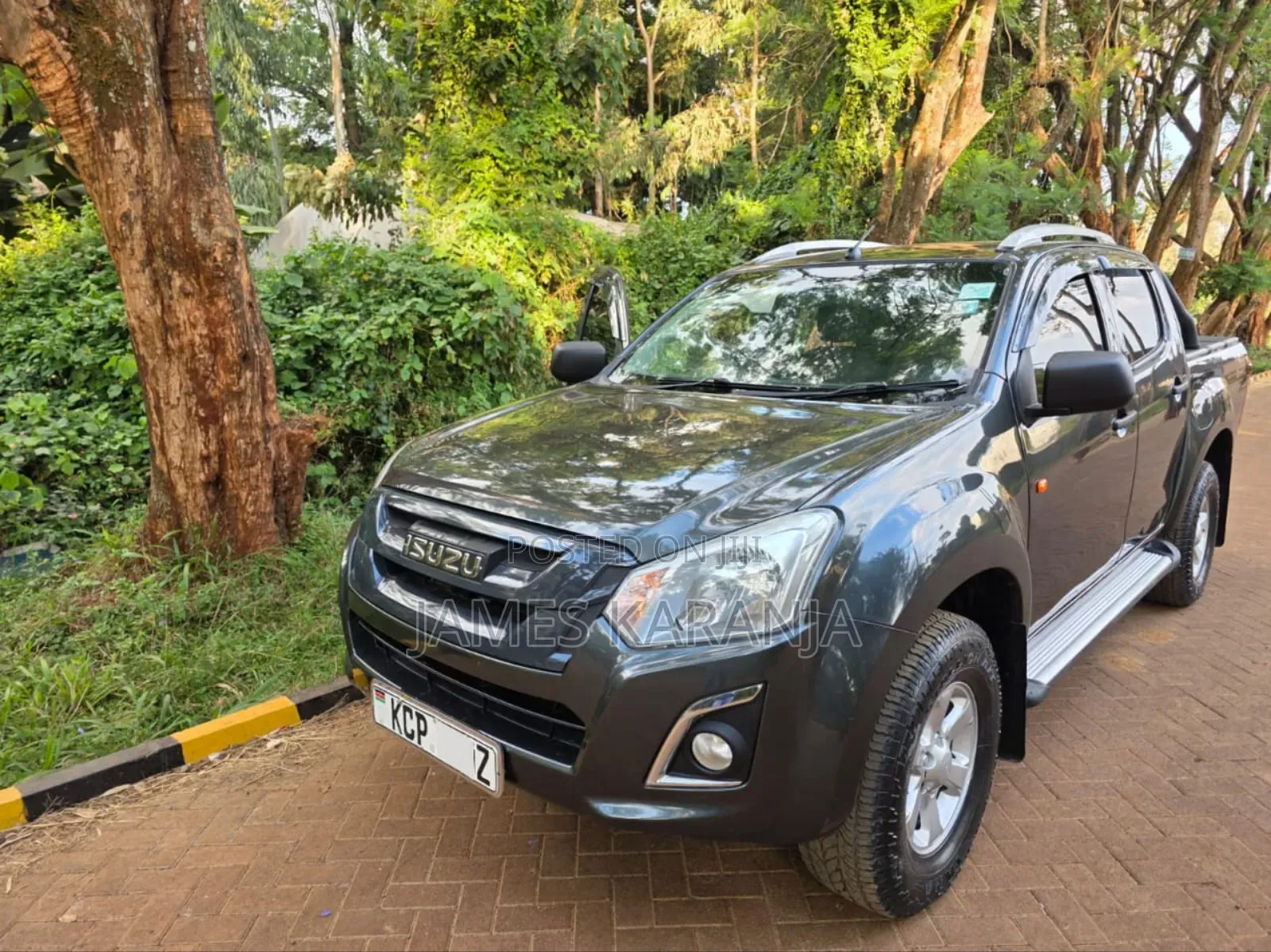 Isuzu D-MAX 2018 Gray