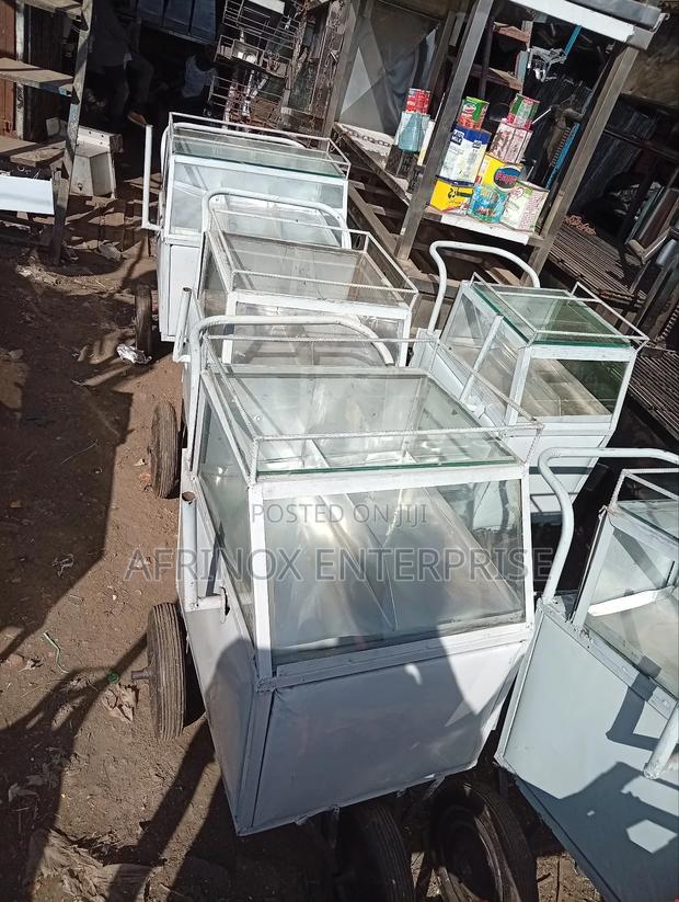 Smokie and Eggs Trolley - main view