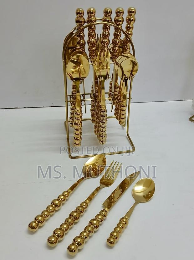 24-Piece Gold-Finished Stainless Cutlery Set W White Ceramic Handle - thumbnail 3