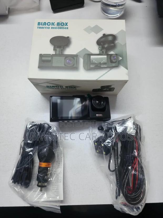 3 Way Car Dashcamera - main view
