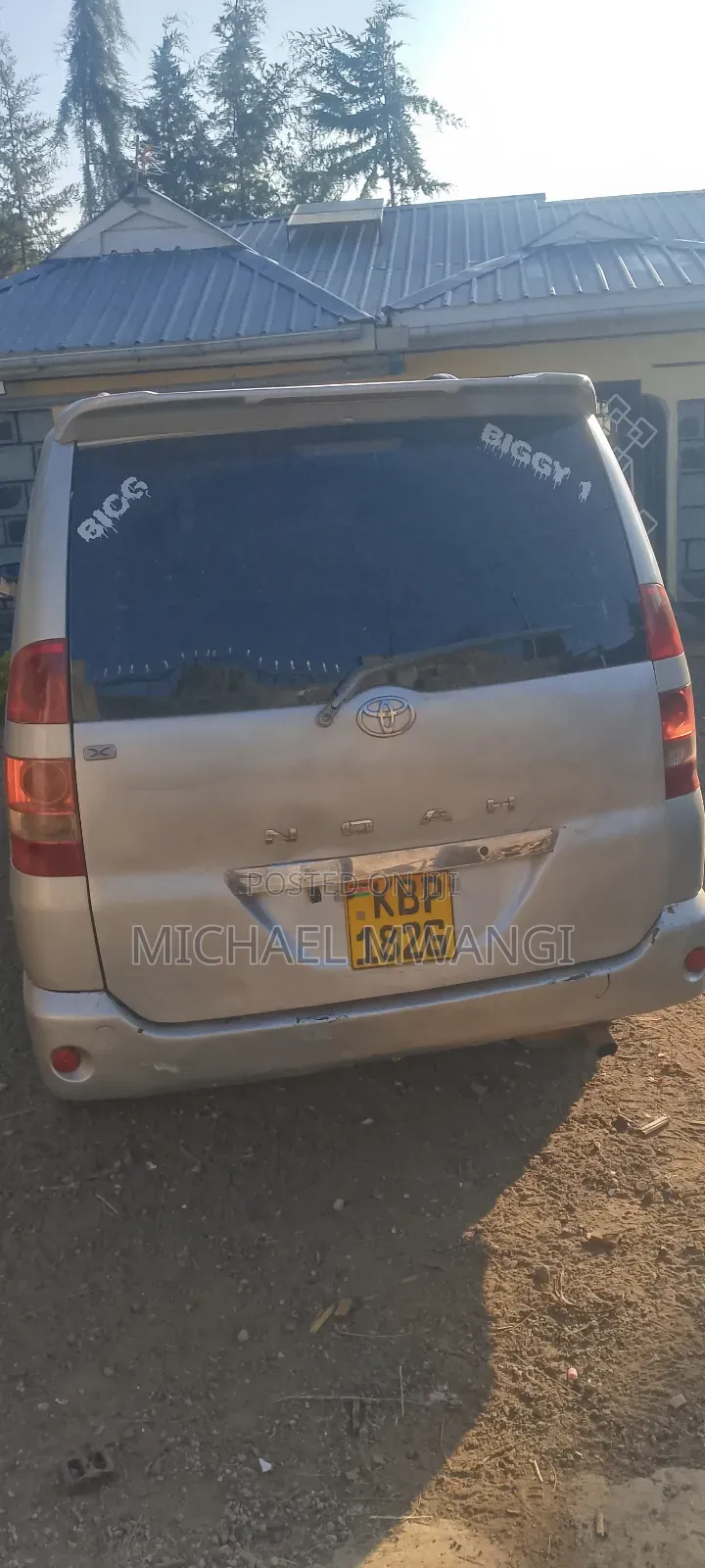 Toyota Noah 2006 Silver