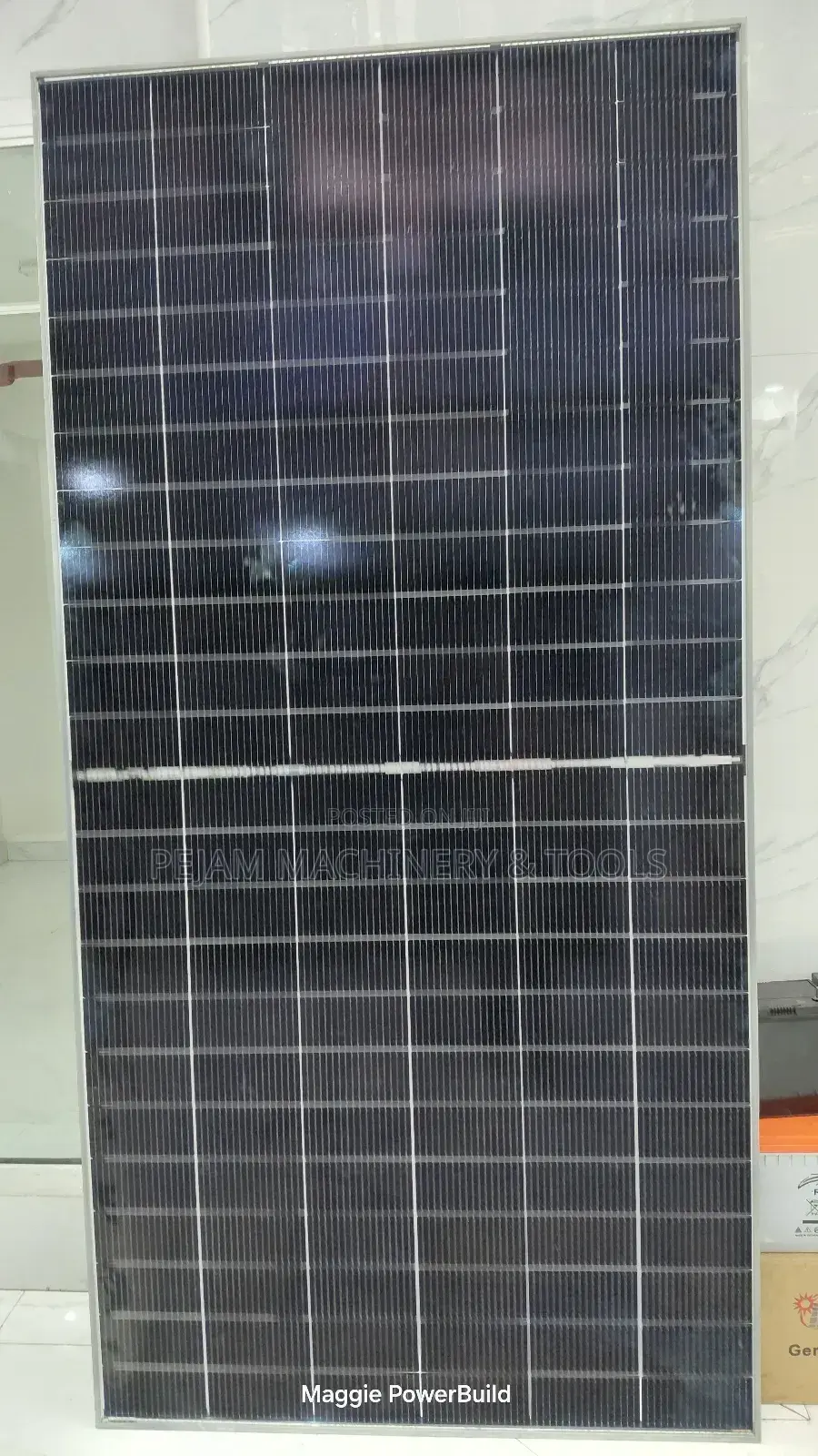585watts Bifacial Solar Panel