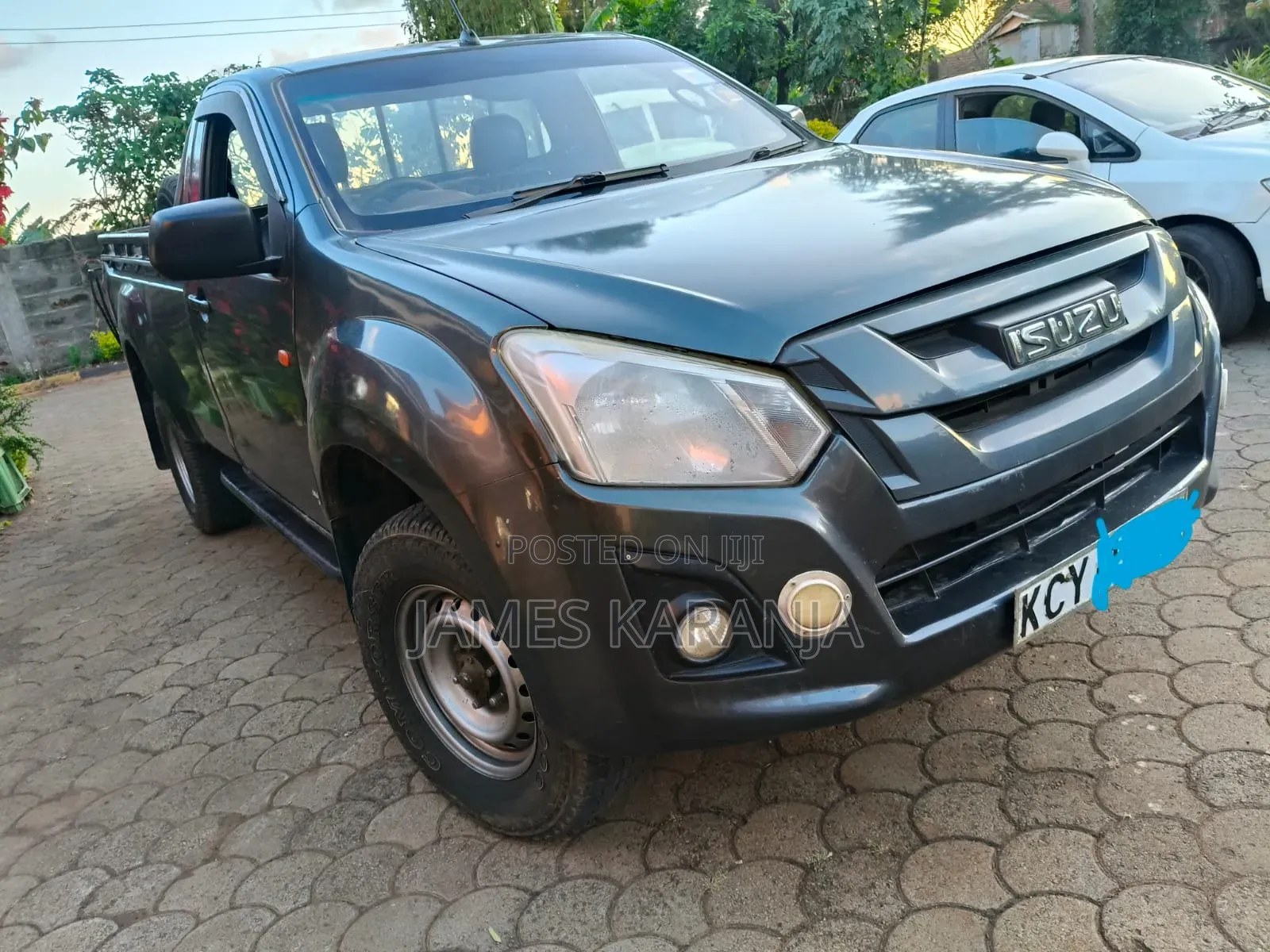 Isuzu D-MAX 2020 Gray