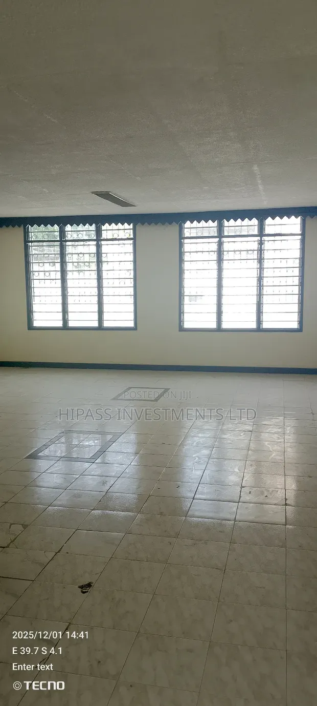 5bdrm Duplex in Ganjoni for rent
