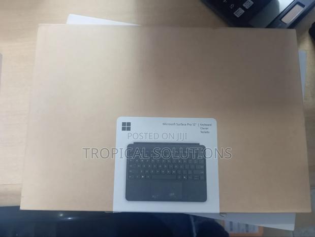 Microsoft Surface Pro Keyboard 12 Backlit Black - thumbnail 2