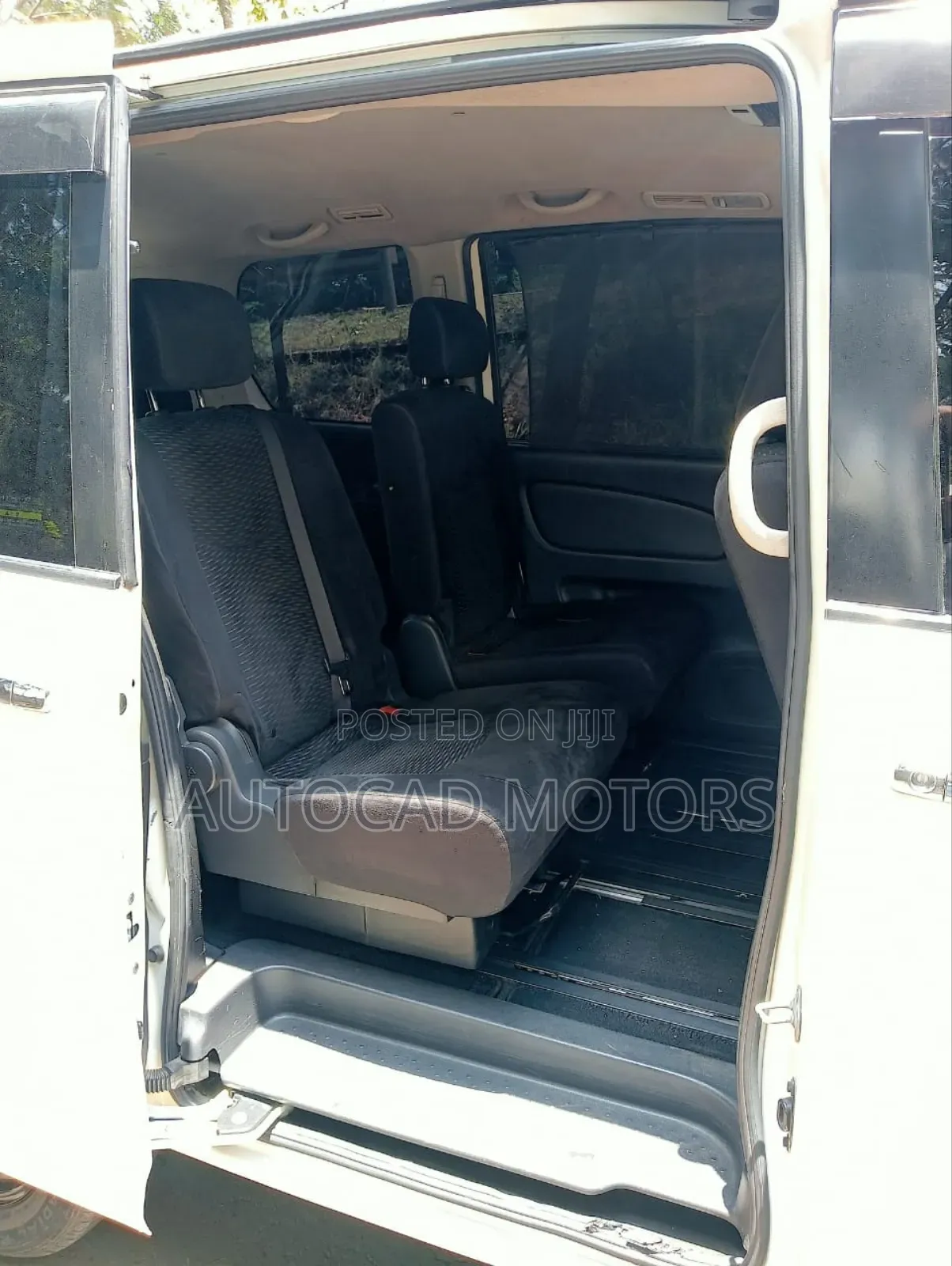 Nissan Serena 2013 White