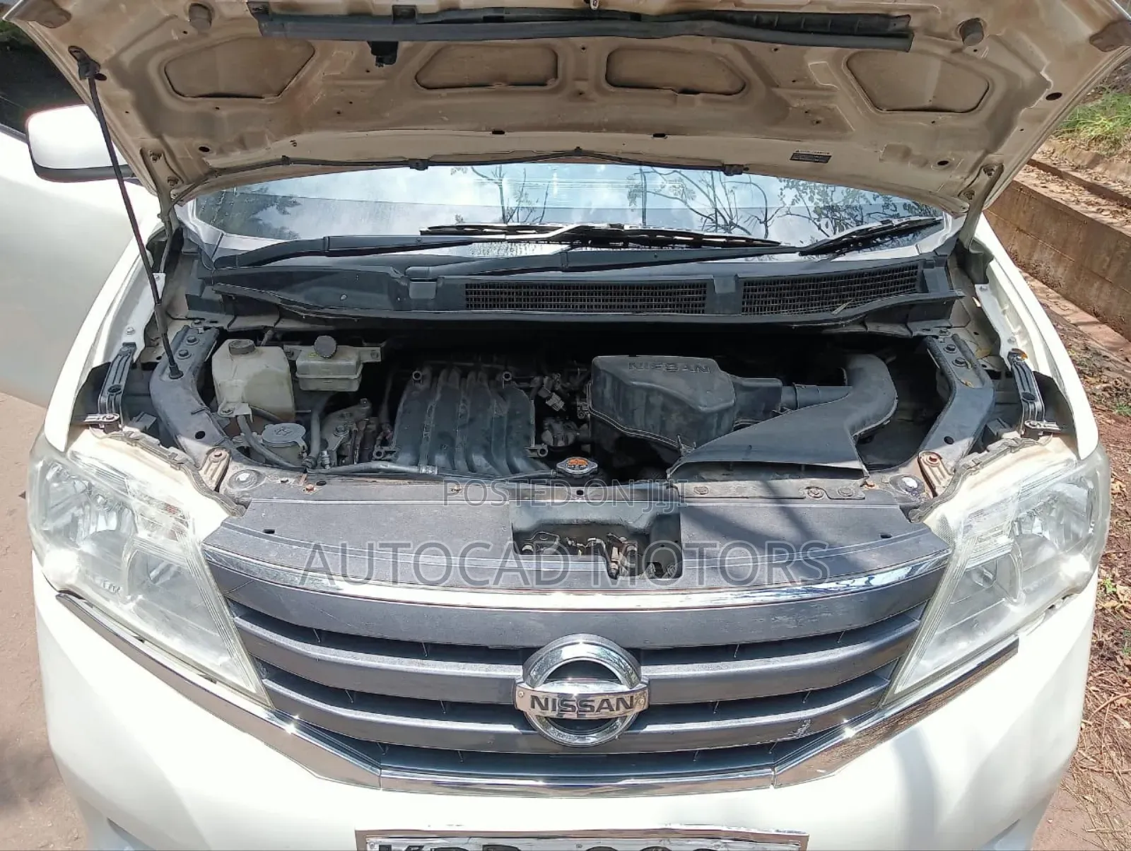 Nissan Serena 2013 White