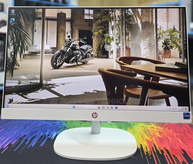 New Desktop Computer HP AiO 24 8GB Intel Core I3 SSD 512GB - main view