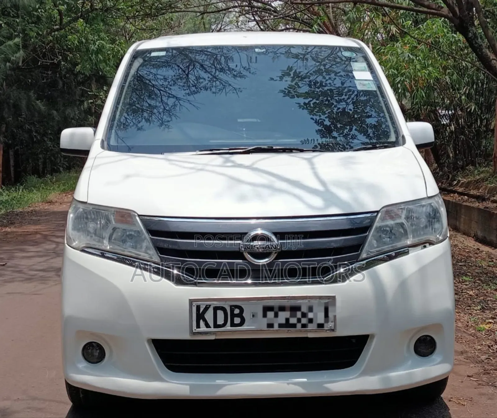 Nissan Serena 2013 White