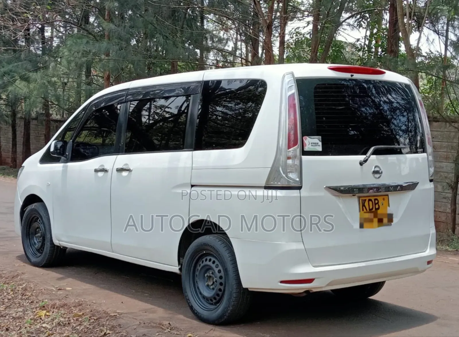 Nissan Serena 2013 White