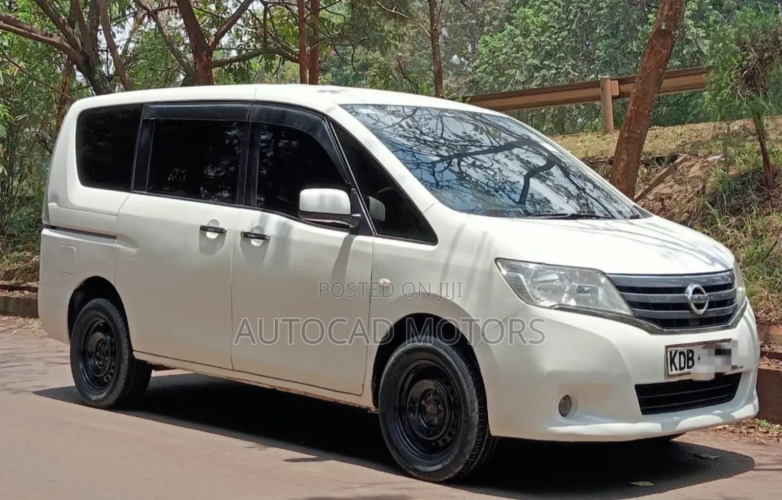 Nissan Serena 2013 White