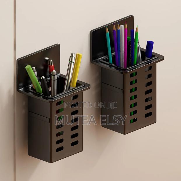 Black White Simple Tooth Brush Holders - main view