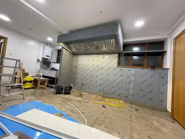 Commercial Kitchen Hood Structure 6ft( Stainless Steel)
