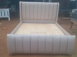 Striped Chester Bed