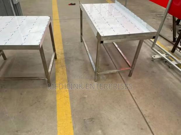 Customized Kitchen Worktables