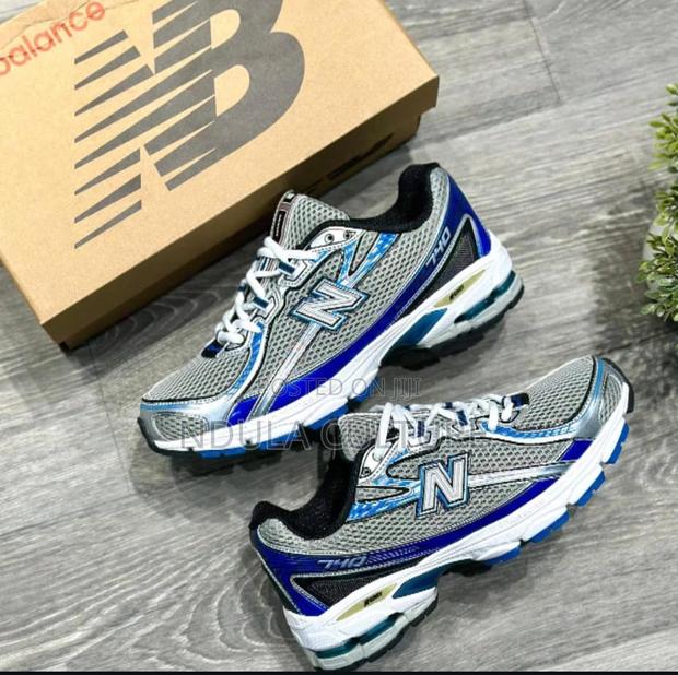 New Balance 740 - thumbnail 11