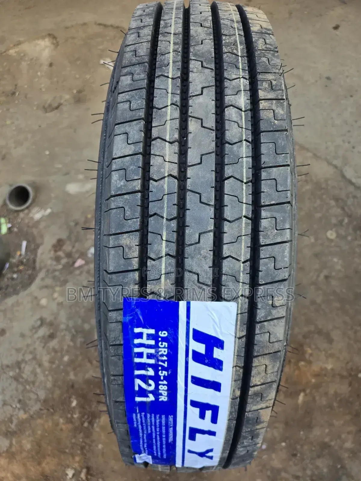 9.5 R17. 5 Hifly Tyres (Highway)