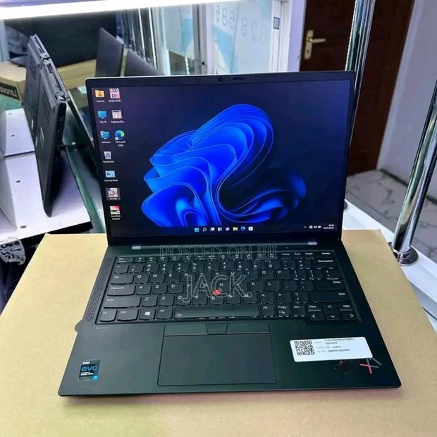 Laptop Lenovo ThinkPad X1 Carbon 16GB Intel Core I7 SSD 512GB - main view