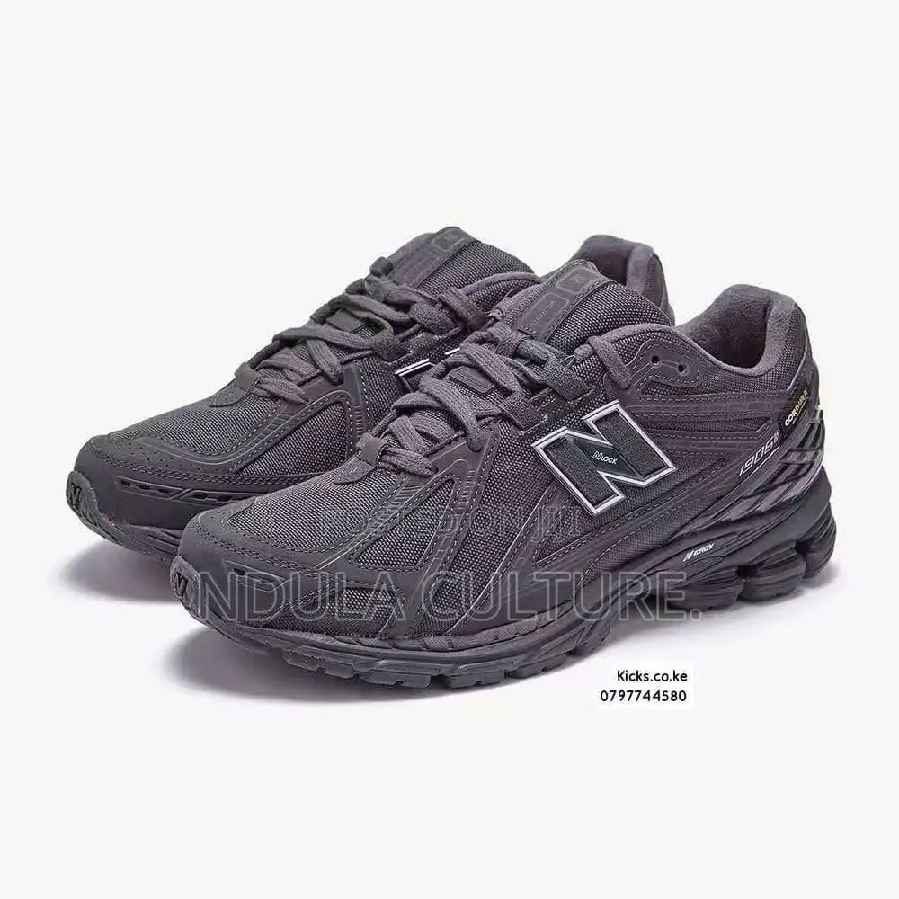 New Balance 1906