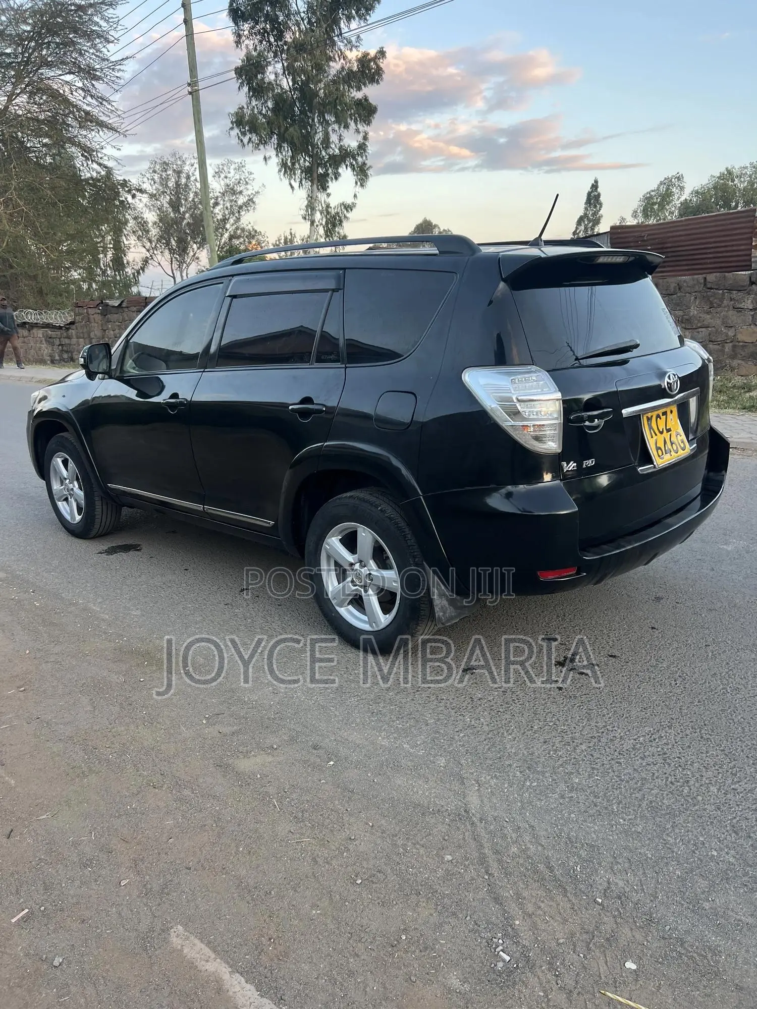 Toyota Vanguard 2013 Black