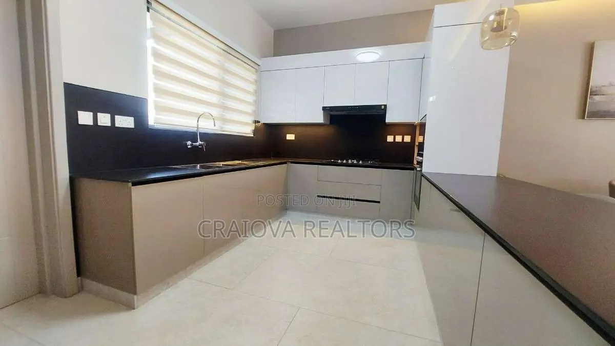 4bdrm Townhouse/Terrace in Langata for sale