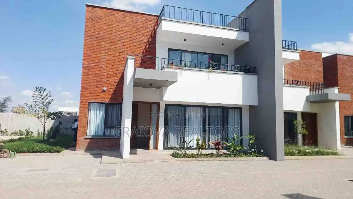 4bdrm Townhouse/Terrace in Langata for sale
