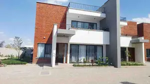 4bdrm Townhouse/Terrace in Langata for sale