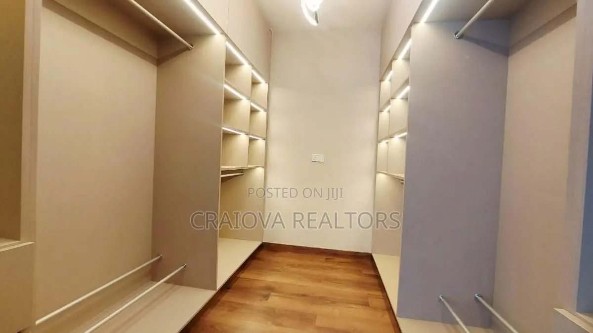 4bdrm Villa in Langata for sale